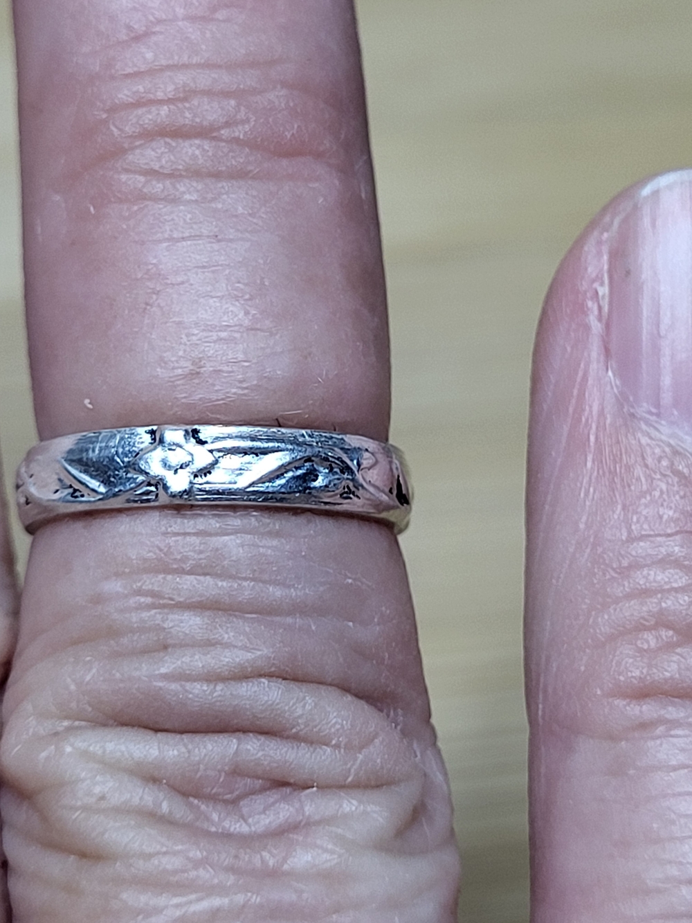 925 Sterling Silver Floral Engraved Band Pinki, Midi Or Toe Ring